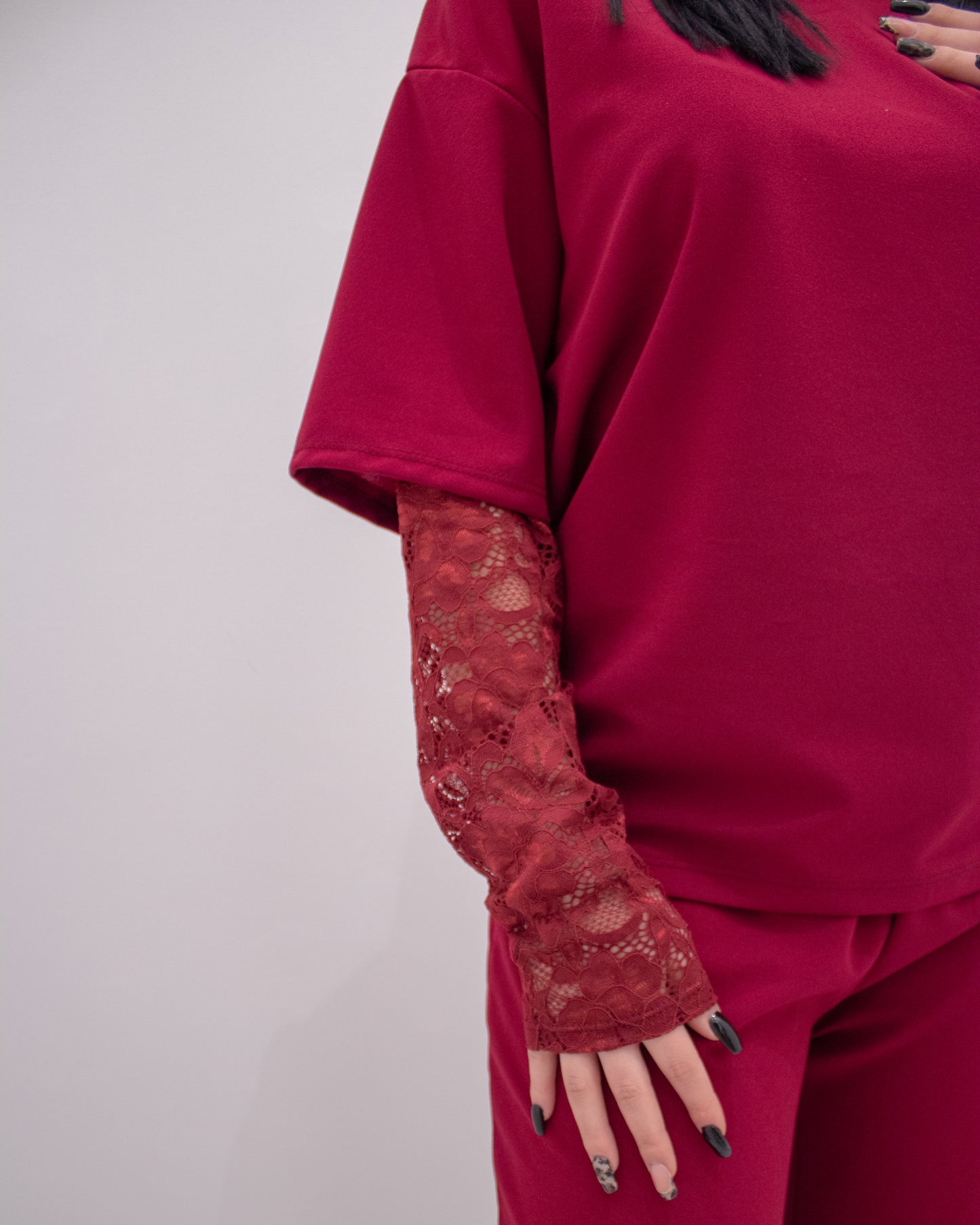 Coordinato con manica in Pizzo Bordeaux