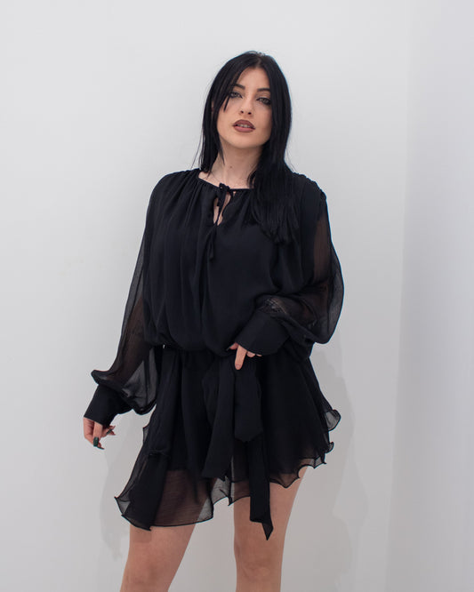 Abito Mini Fluido in Chiffon con Scollo a Goccia e Cintura a Fiocco Nero