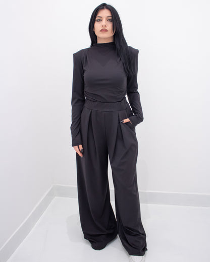 Coordinato Nero: Maglia Lupetto e Pantalone Palazzo a Vita Alta